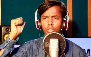 'বাবু খাইছো' গান গাওয়ায় হিরো আলমের বিরুদ্ধে মামলা